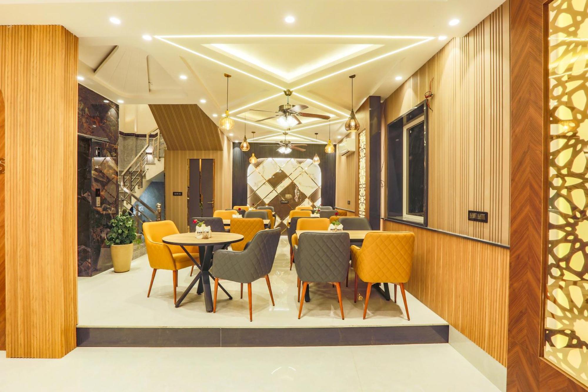 Hotel Prithvi Palace Near Spinal Hospital 4*