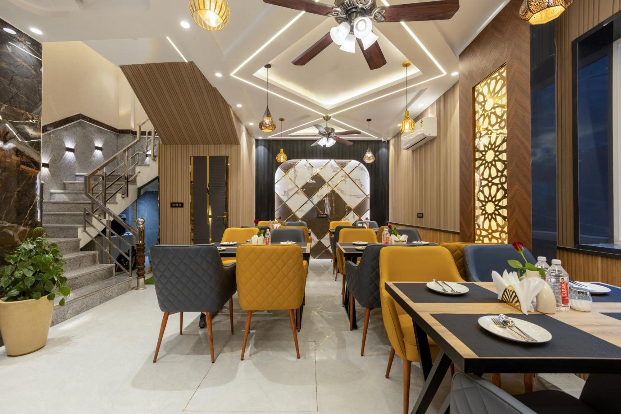 Prithvi Palace Near Spinal Hospital Hotel 4*
