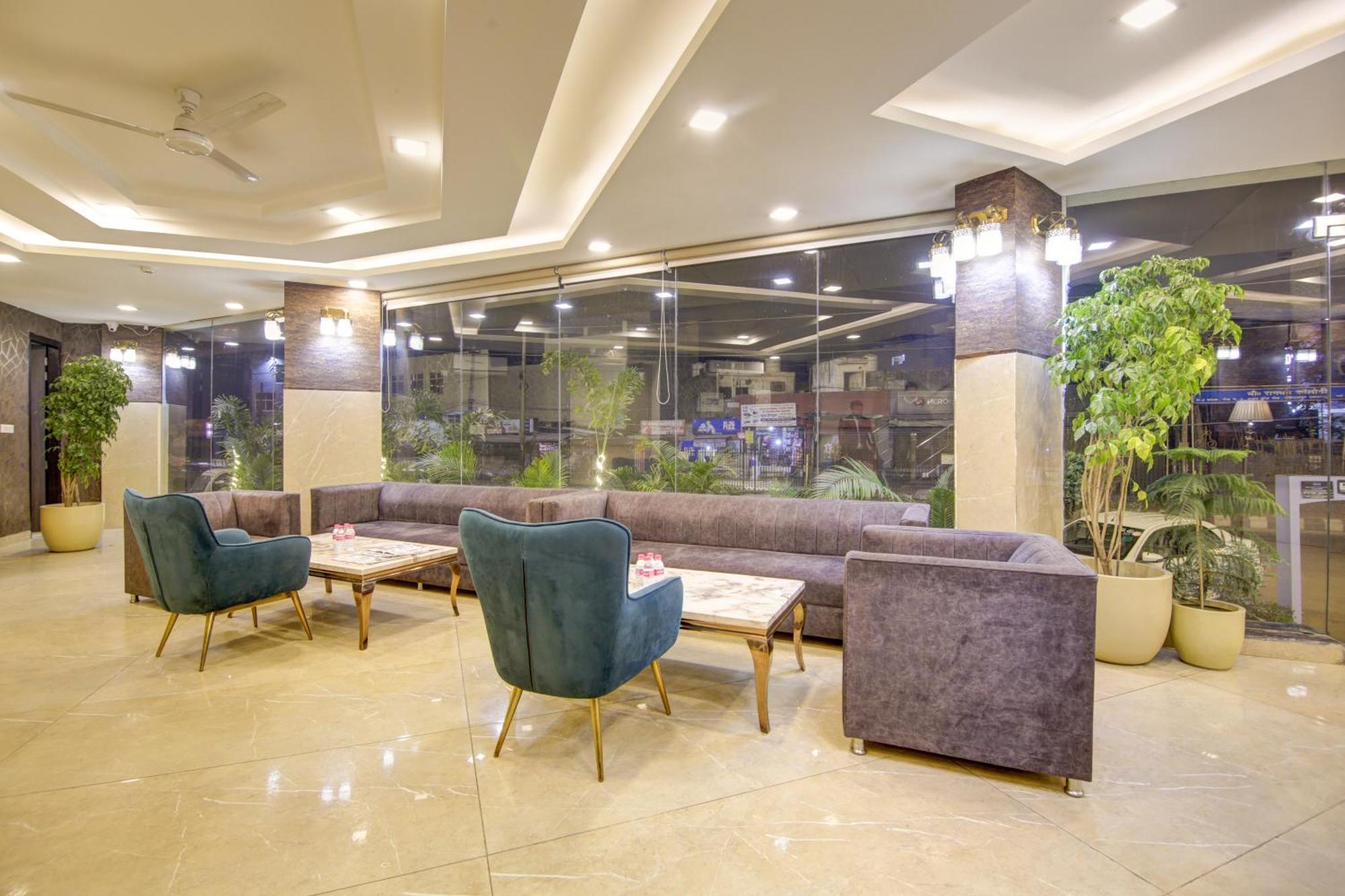Prithvi Palace Near Spinal Hospital Hotel 4*