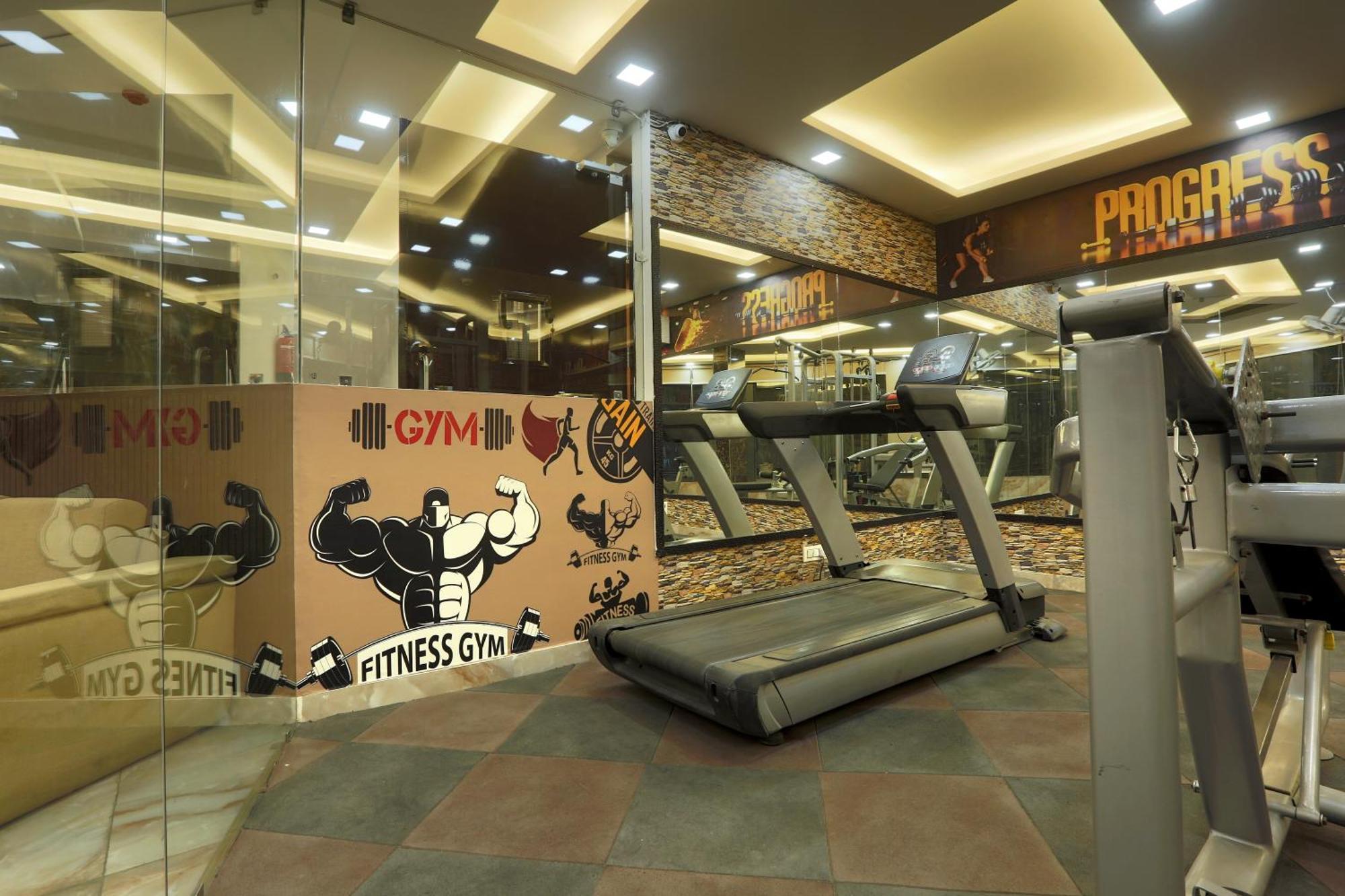 Prithvi Palace Near Spinal Hospital 4* New Delhi